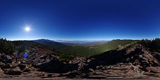 茶臼山 山頂付近の展望台